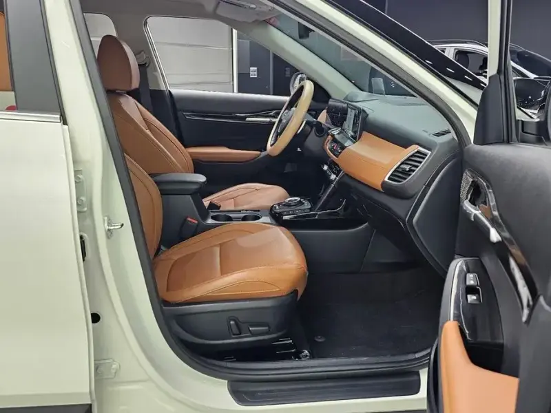 2023 Kia Seltos с пробегом 11 723 км