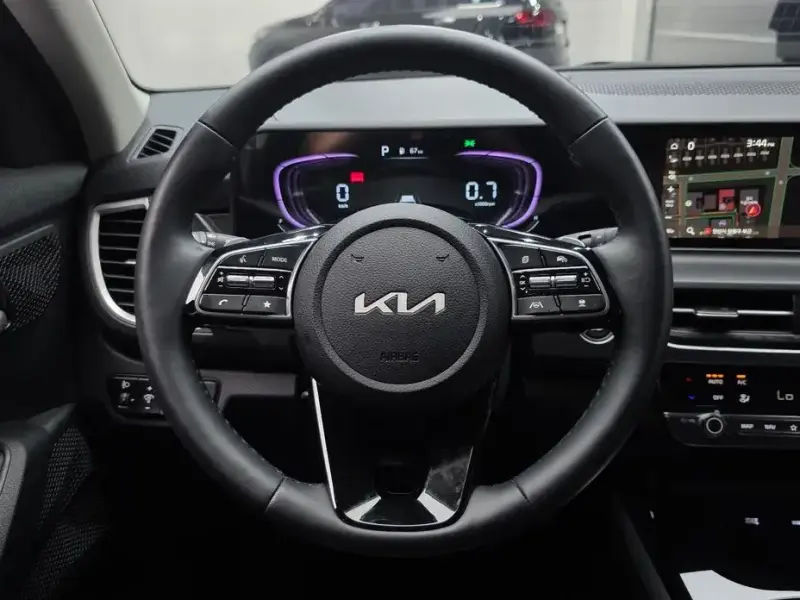 2025 Kia Seltos с пробегом 8 590 км