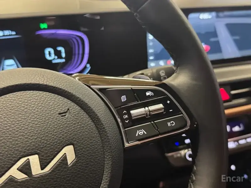 2025 Kia Seltos с пробегом 10 789 км