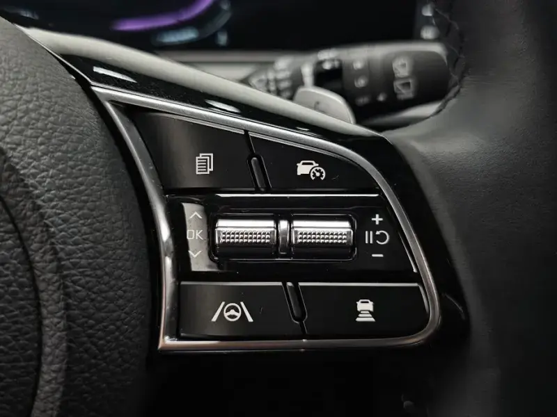 2025 Kia Seltos с пробегом 10 336 км
