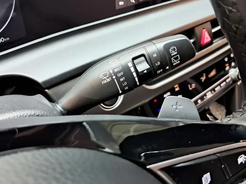 2023 Kia Seltos с пробегом 9 400 км