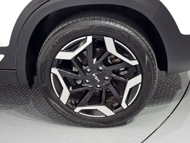 2022 Kia Seltos с пробегом 33 485 км
