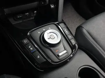 2025 Kia Seltos с пробегом 9 991 км