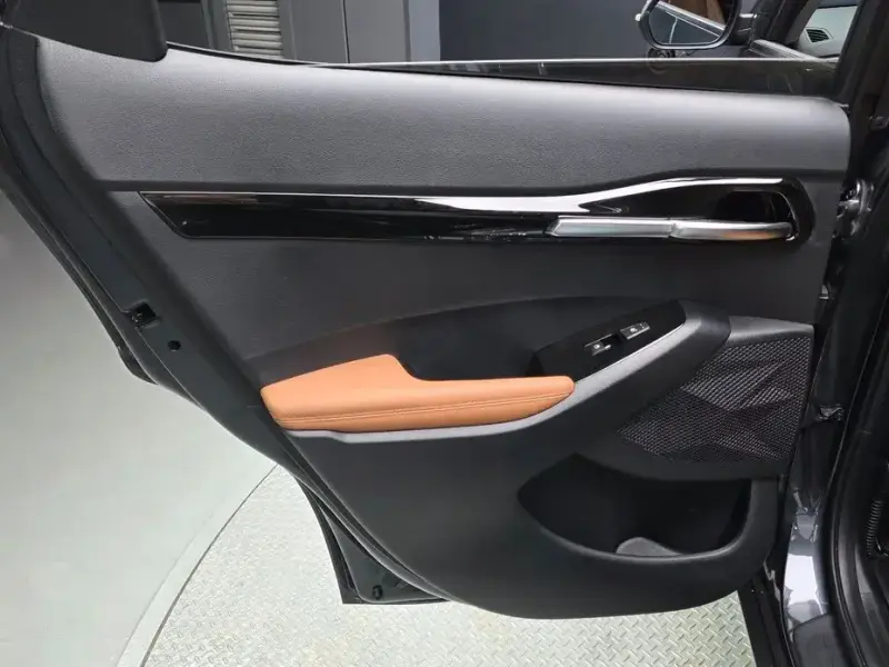 2025 Kia Seltos с пробегом 6 548 км