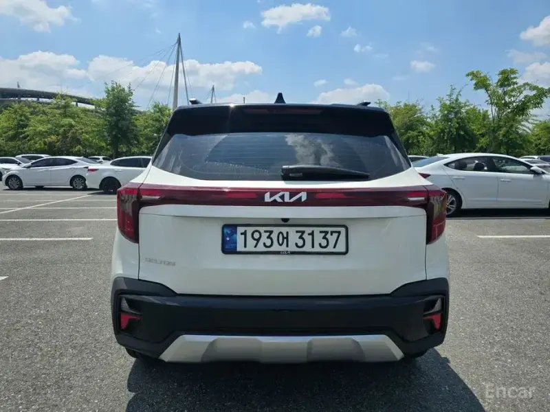 2023 Kia Seltos с пробегом 11 840 км