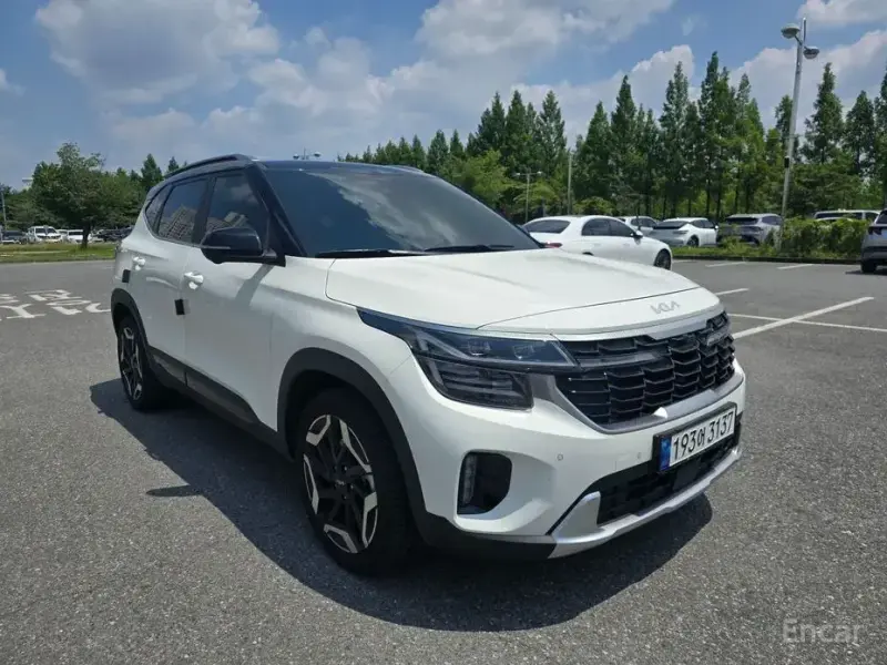 2023 Kia Seltos с пробегом 11 840 км