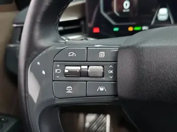 2023 Kia EV9 с пробегом 36 998 км
