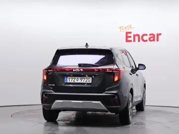 2024 Kia Seltos с пробегом 17 034 км