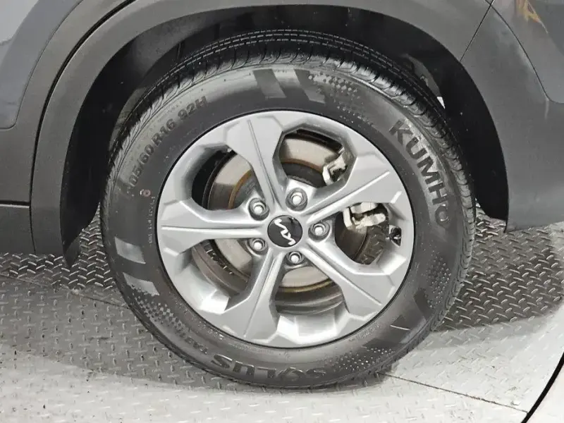 2024 Kia Seltos с пробегом 17 034 км