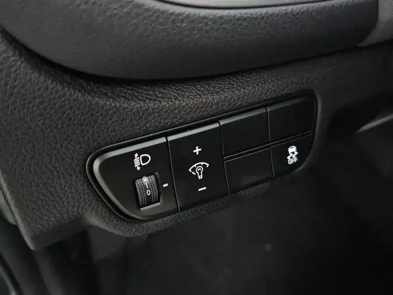 2024 Kia Seltos с пробегом 17 034 км