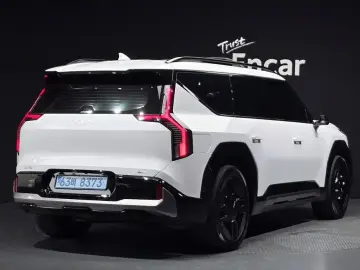 2024 Kia EV9 с пробегом 40 745 км