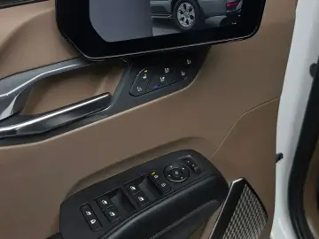 2024 Kia EV9 с пробегом 40 745 км