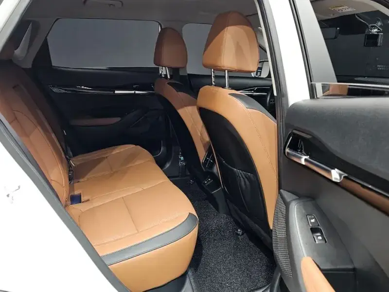 2023 Kia Seltos с пробегом 15 286 км