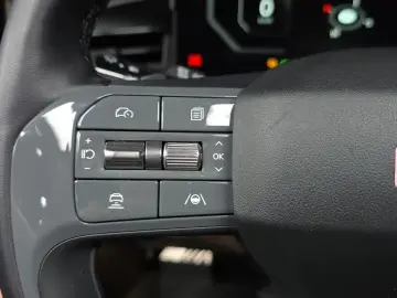 2024 Kia EV9 с пробегом 40 745 км