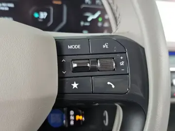 2023 Kia EV9 с пробегом 45 137 км