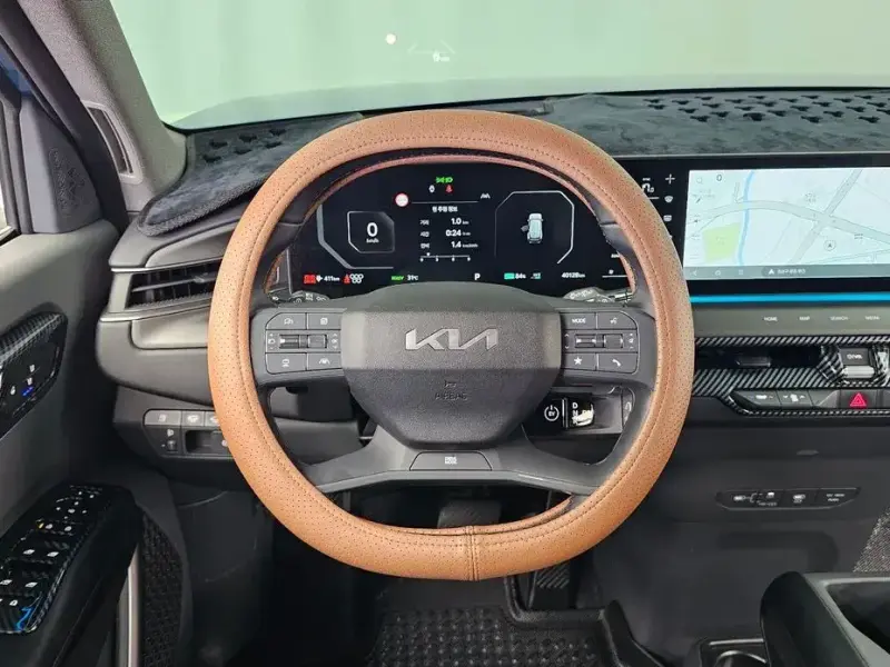 2023 Kia EV9 с пробегом 40 128 км