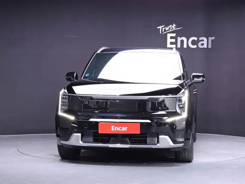 2023 Kia EV9 с пробегом 23 404 км