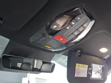 2023 Kia EV9 с пробегом 23 404 км