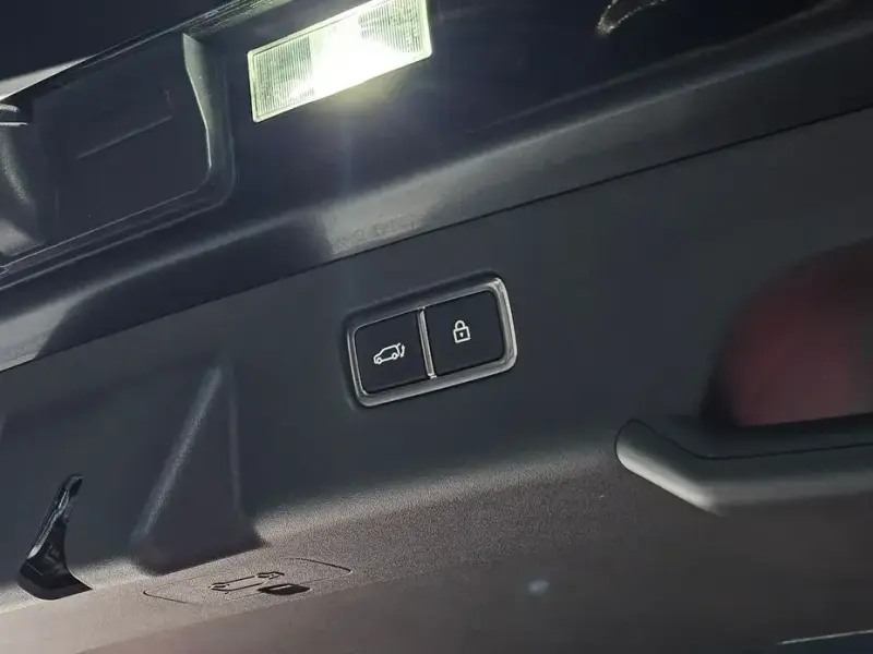 2023 Kia EV9 с пробегом 47 705 км
