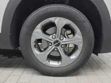 2024 Kia Seltos с пробегом 20 962 км