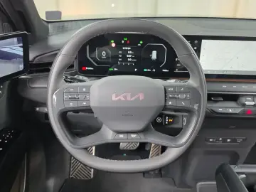 2025 Kia EV9 с пробегом 7 685 км