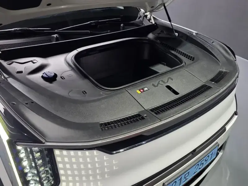 2023 Kia EV9 с пробегом 88 150 км