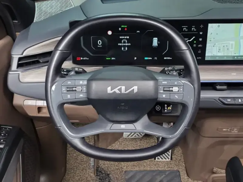 2023 Kia EV9 с пробегом 88 150 км