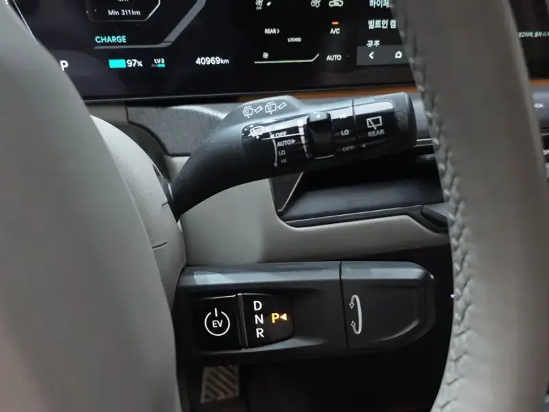 2023 Kia EV9 с пробегом 40 969 км
