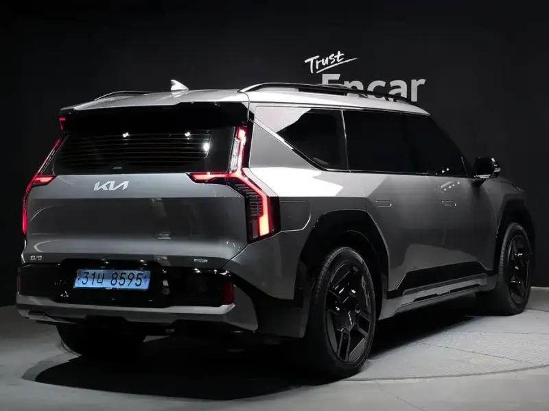 2024 Kia EV9 с пробегом 36 697 км