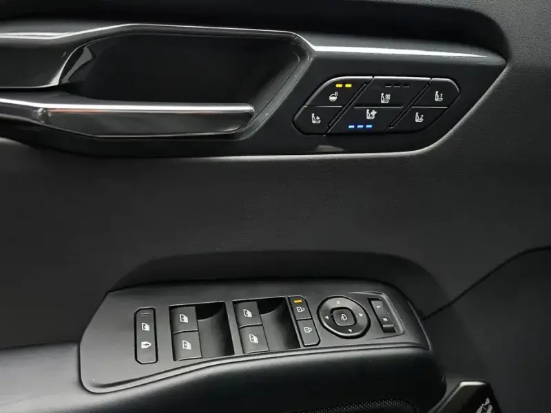 2024 Kia EV9 с пробегом 36 697 км