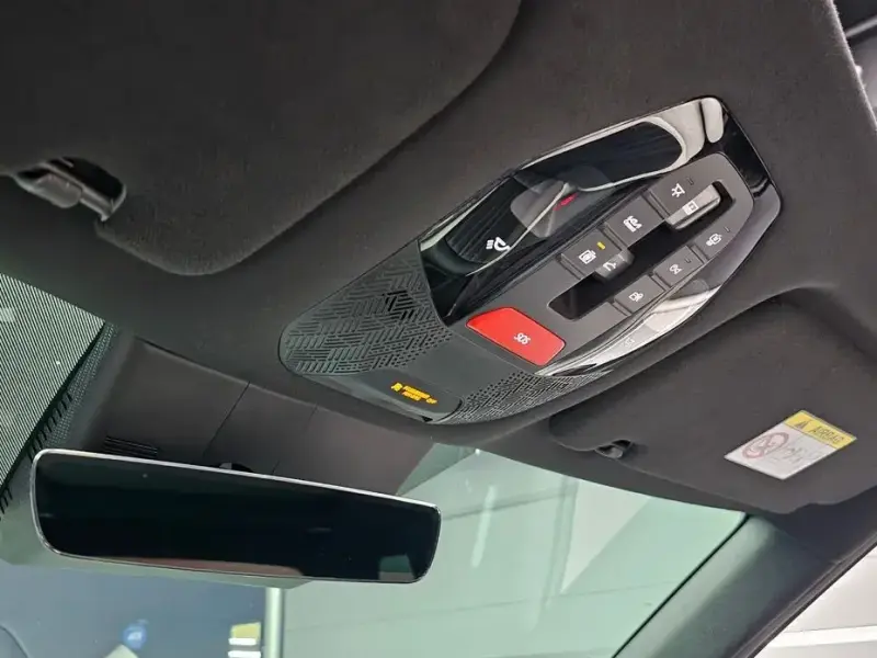 2024 Kia EV9 с пробегом 36 697 км