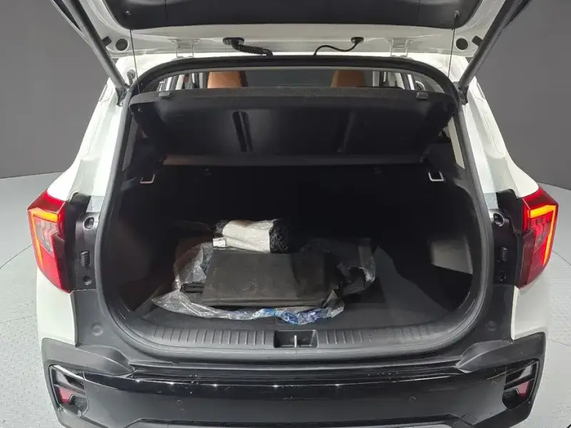 2024 Kia Seltos с пробегом 23 018 км