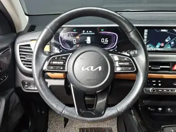 2022 Kia Seltos с пробегом 50 210 км