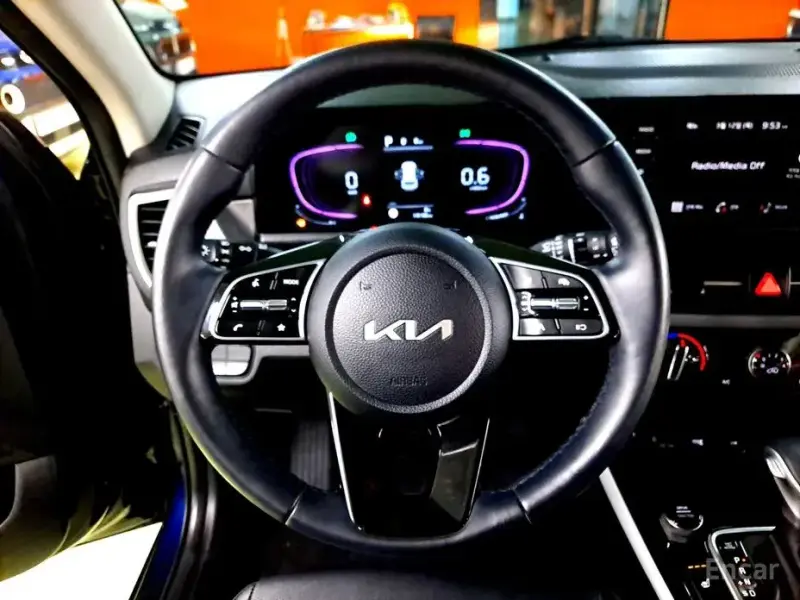 2023 Kia Seltos с пробегом 14 197 км