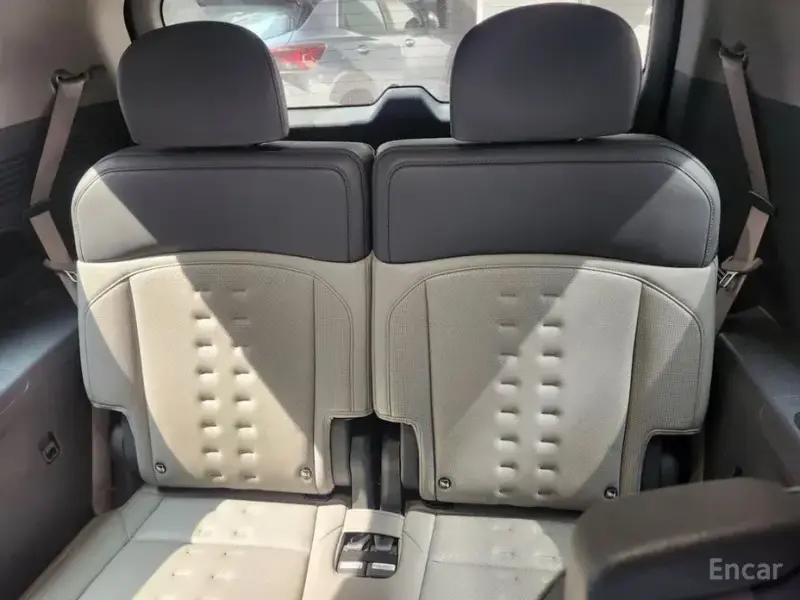 2023 Kia EV9 с пробегом 45 792 км