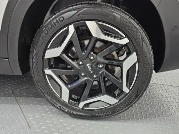 2024 Kia Seltos с пробегом 67 023 км