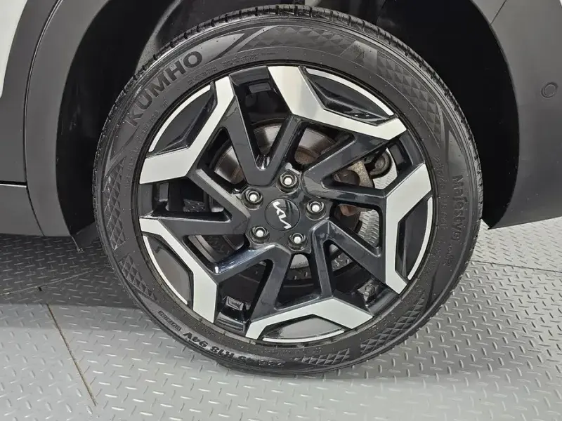2024 Kia Seltos с пробегом 67 023 км