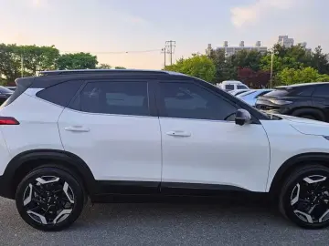 2023 Kia Seltos с пробегом 37 294 км