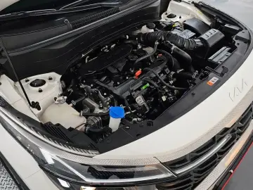 2024 Kia Seltos с пробегом 48 079 км