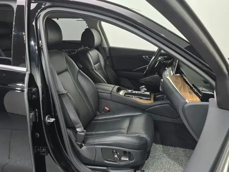2022 Kia K9 с пробегом 77 037 км