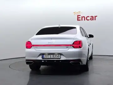 2022 Kia K9 с пробегом 84 392 км
