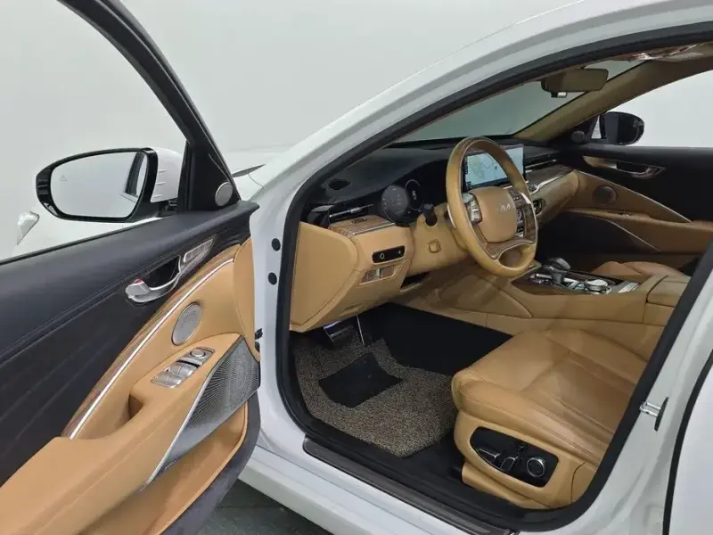 2022 Kia K9 с пробегом 84 392 км