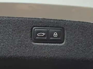 2022 Kia K9 с пробегом 84 392 км