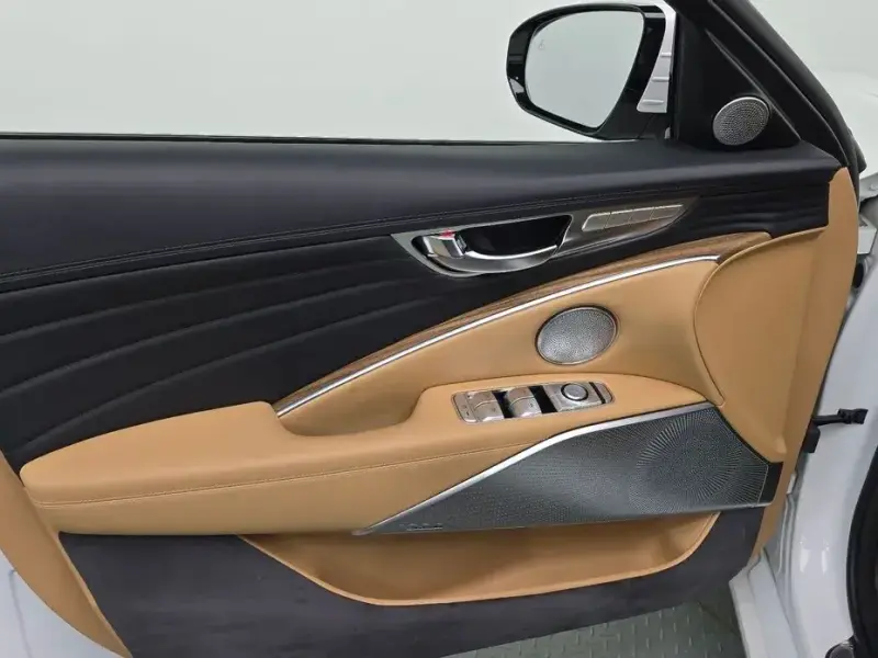 2022 Kia K9 с пробегом 84 392 км