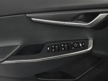 2024 Kia EV6 с пробегом 40 173 км