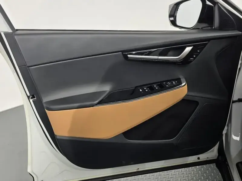 2023 Kia EV6 с пробегом 41 589 км