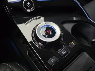 2024 Kia EV6 с пробегом 28 876 км