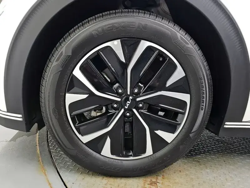 2022 Kia EV6 с пробегом 41 205 км