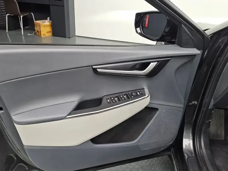 2022 Kia EV6 с пробегом 83 094 км