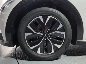 2024 Kia EV6 с пробегом 66 083 км